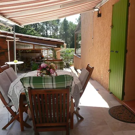 Villa Victoria *