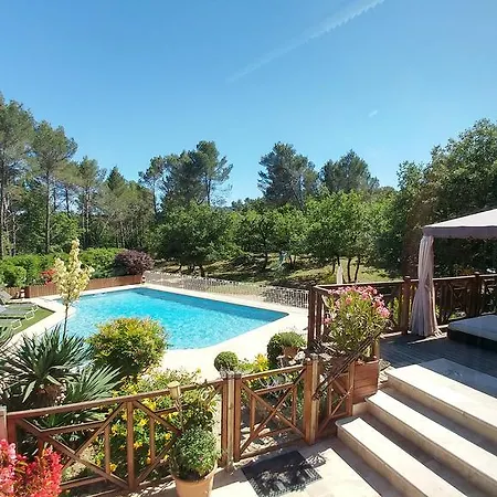 Villa Victoria *